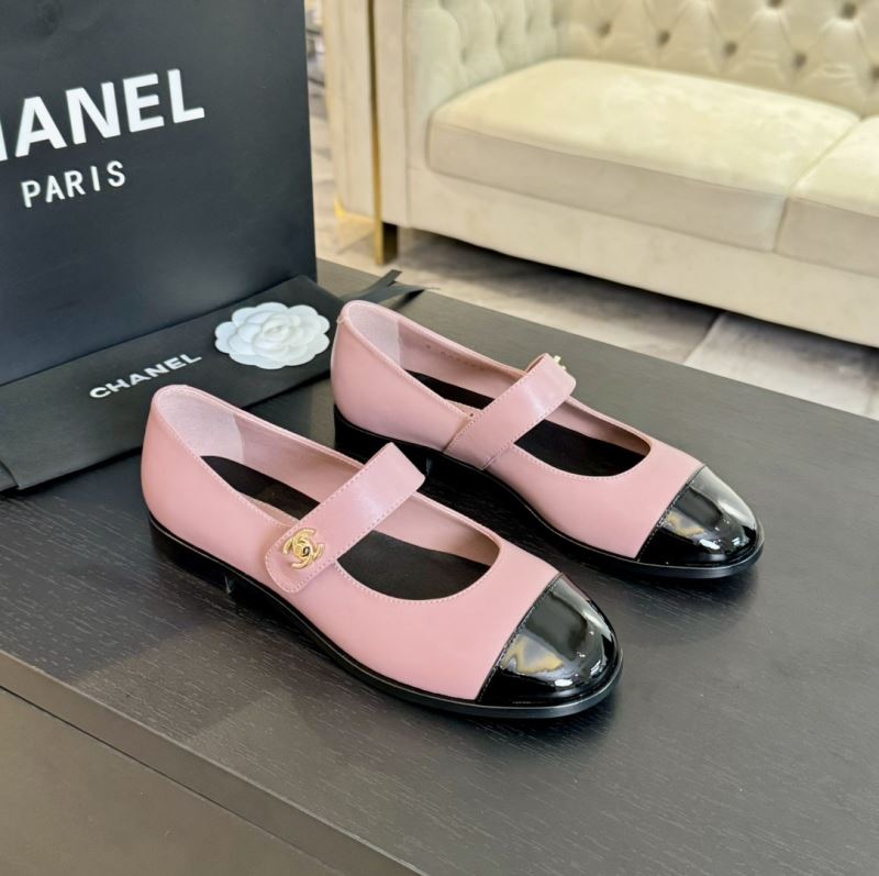 Chanel Low Shoes